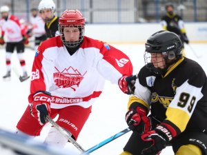 15.02.2026 Золотая шайба. Матч "Луч-09" - "Уралец-09"