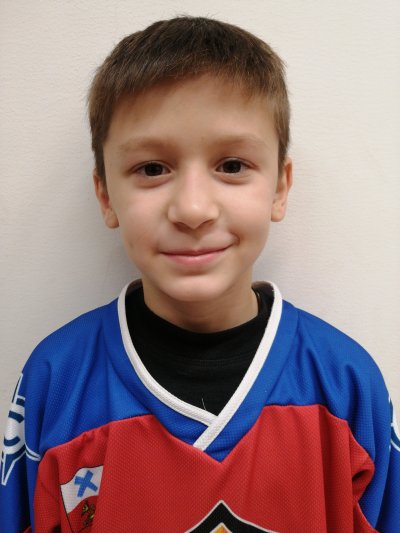 Гущин  Денис  Сергеевич