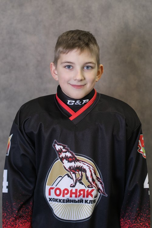 Антонов  Артем  Максимович