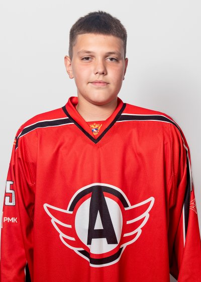 Овчинников  Микаэль  Сергеевич